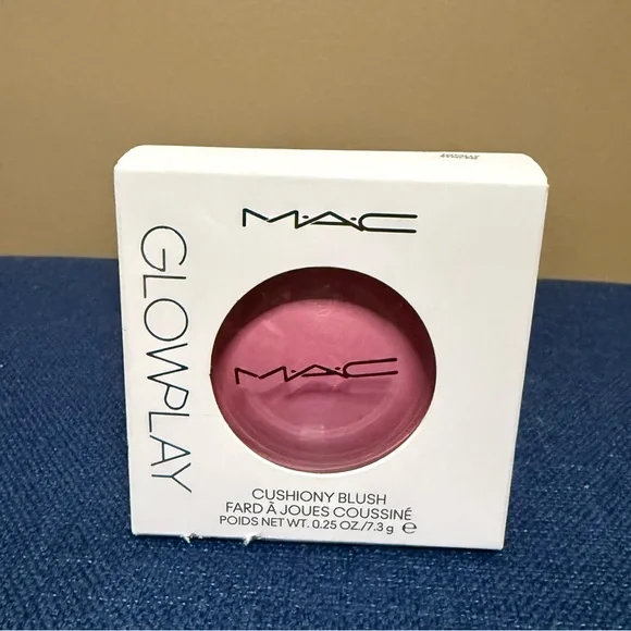 MAC Cosmetics Glow Play Cushiony Blush in Totally Synced - Picture 4 of 11